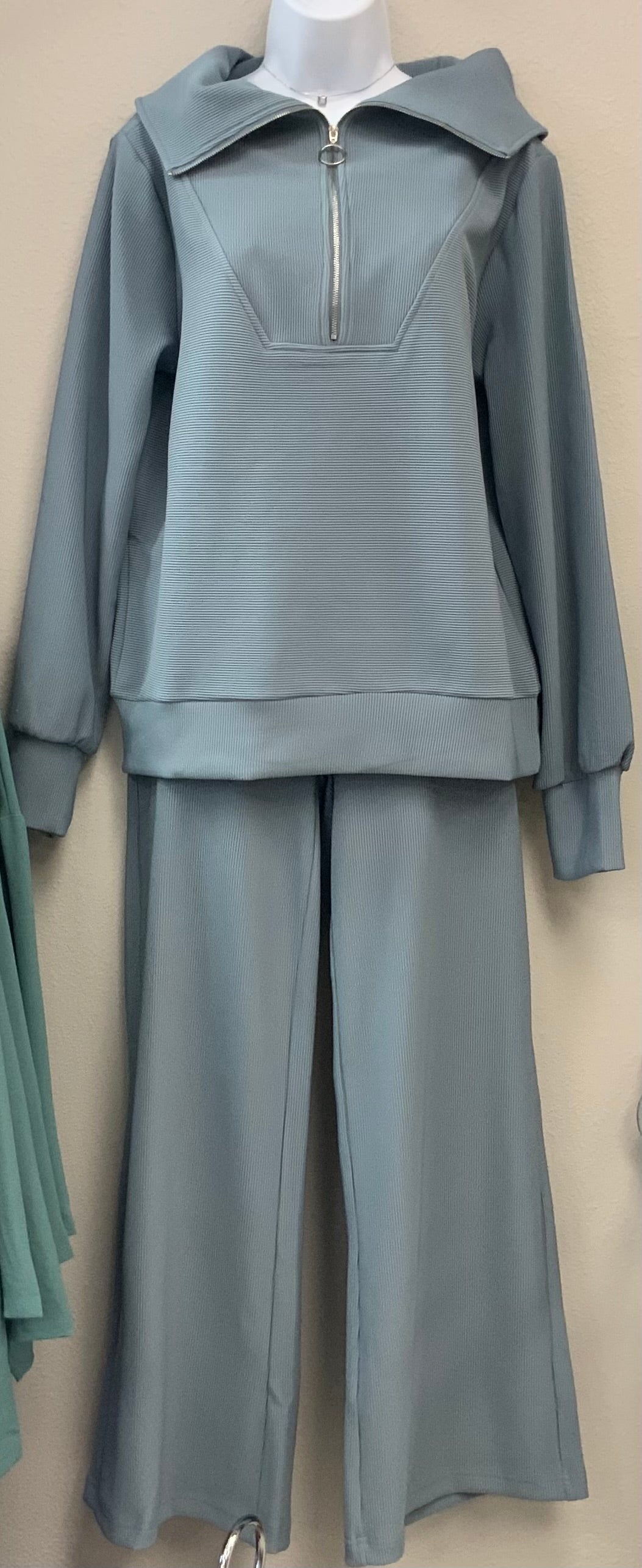 Ribbed 1/4 Zip Pullover & Pant Set 28" BLUE