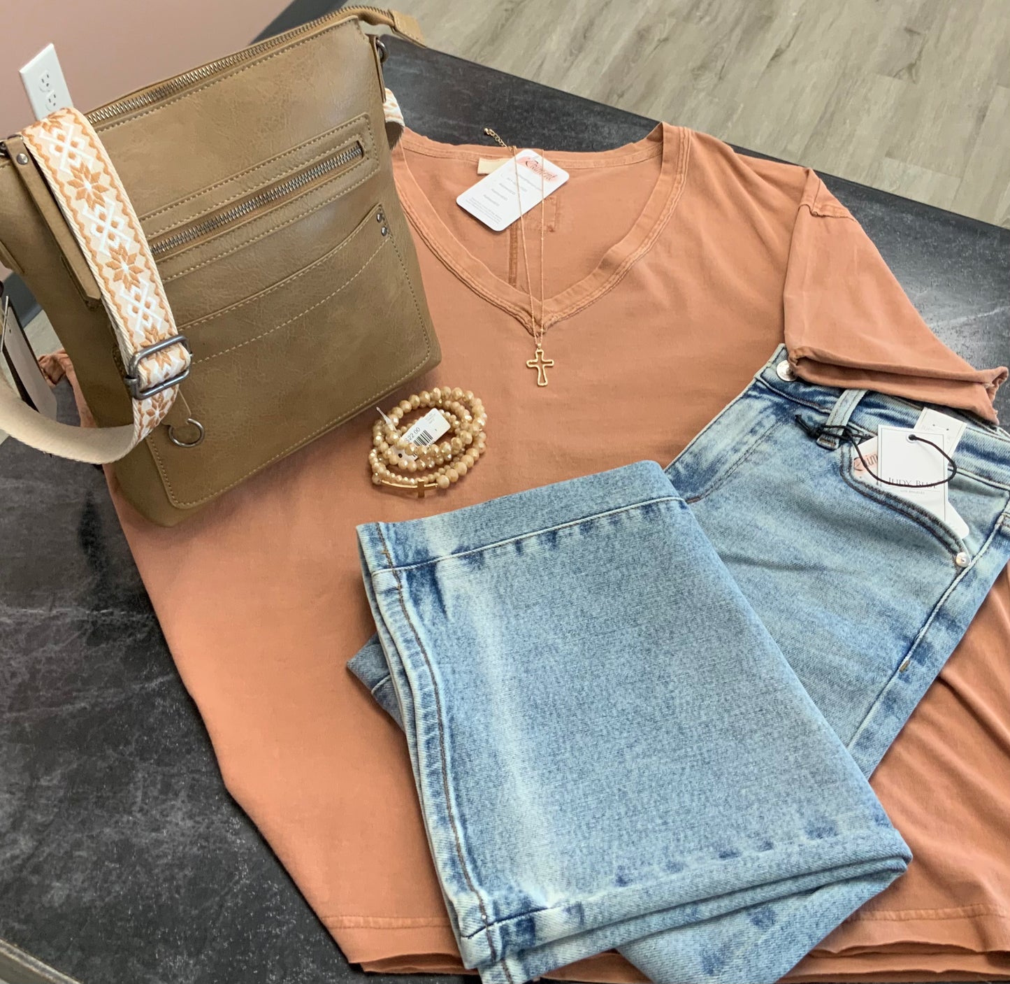 Vintage Wash Essential Tee APRICOT