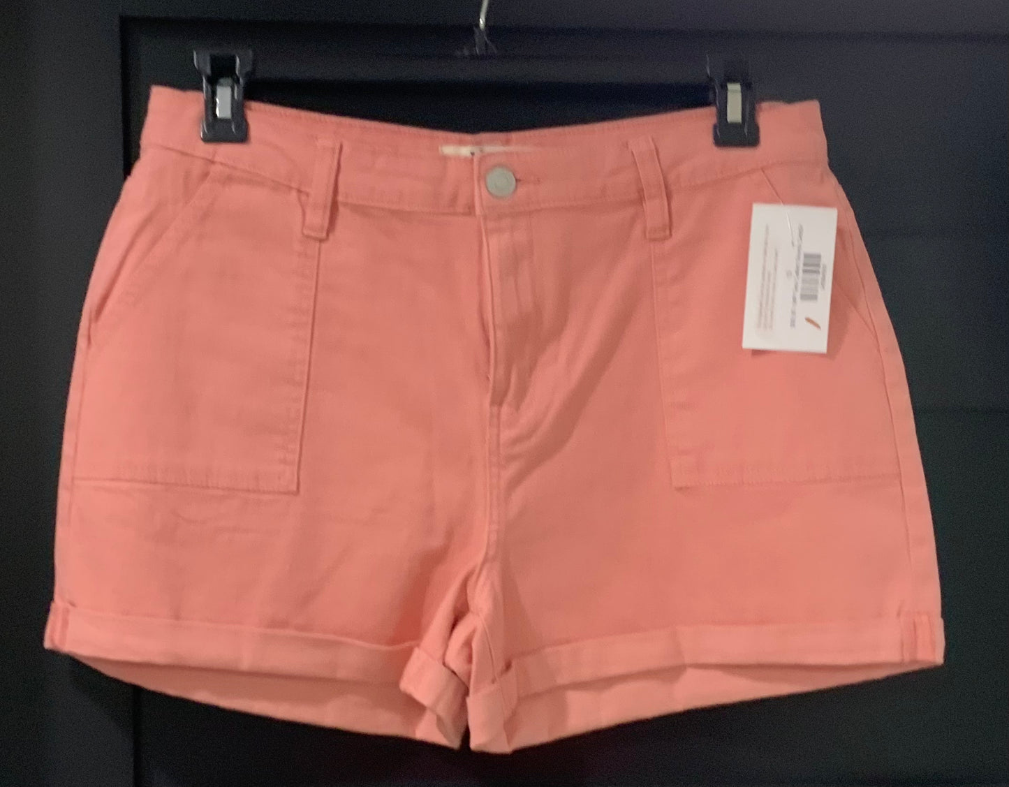 MR Tara Cuffed Shorts CANDY