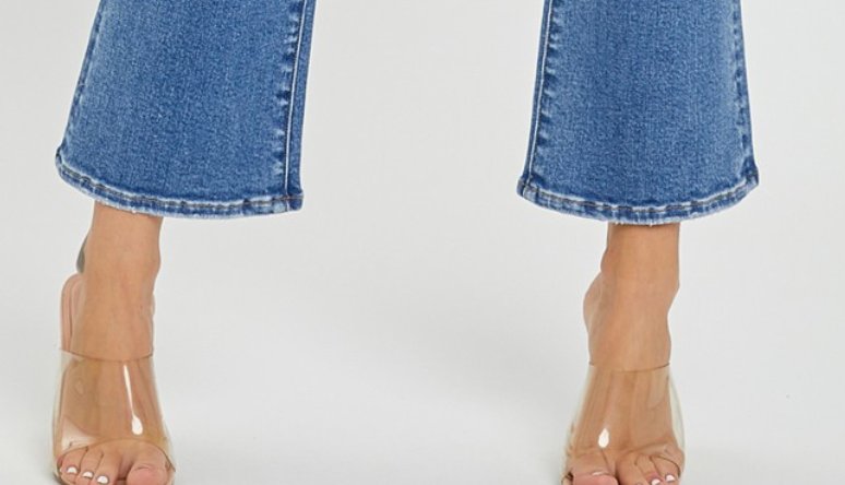 RISEN Cropped MR Flare 26.5"