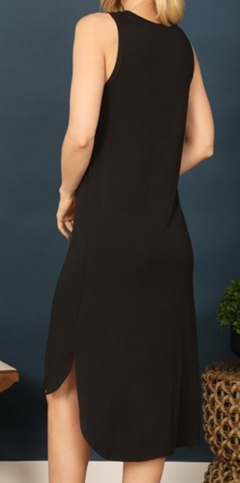 VNeck Sleeveless Pleated Detail Dress BLACK