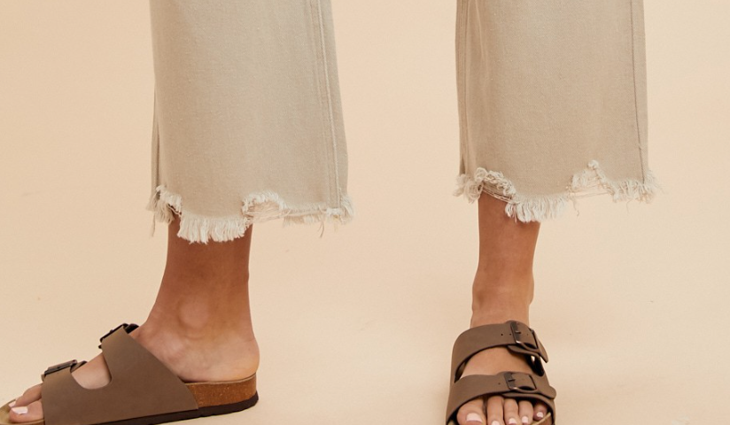 HR Distressed Crop Wide Denim OATMEAL