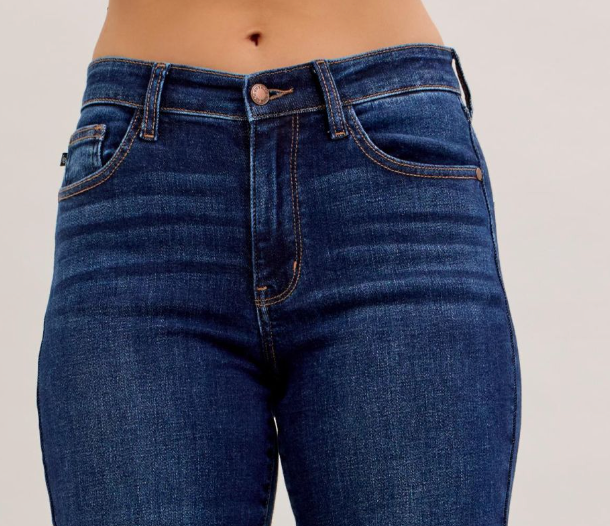 JUDY BLUE Straight MR 32"