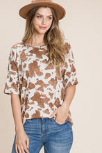 Load image into Gallery viewer, Animal Print Tee BROWN
