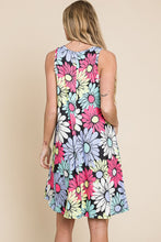 Load image into Gallery viewer, Meka Floral Print Swing Dress
