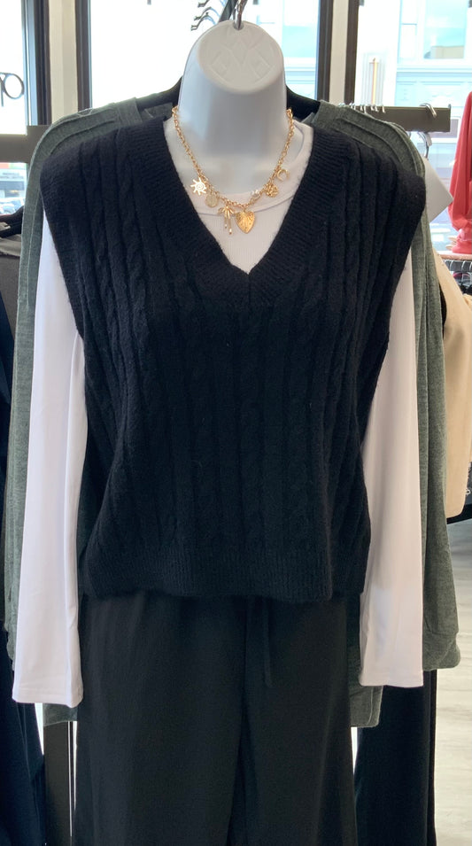 Braided Cable Sweater Vest BLACK