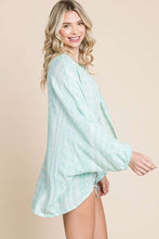 Load image into Gallery viewer, Dolman Oversized Cardi MINT
