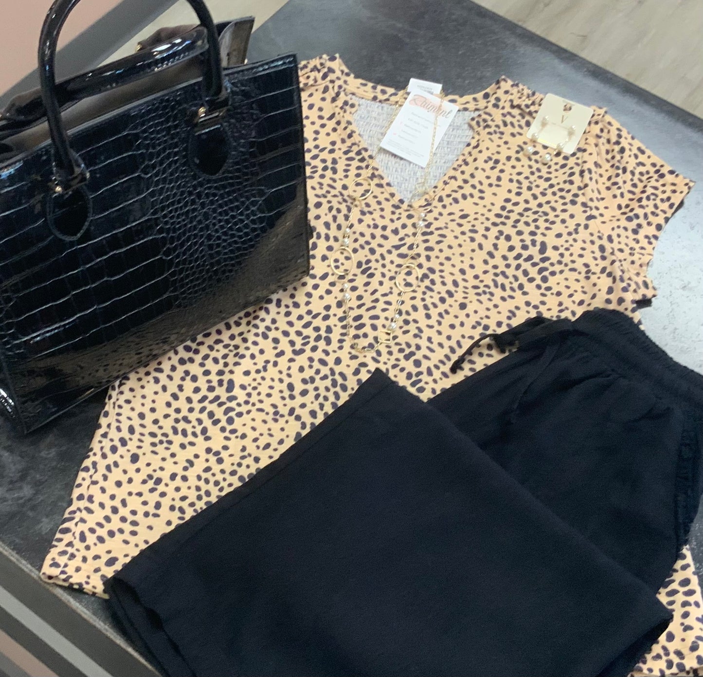Cheetah Frill V~Neck Shirred Blouse KHAKI