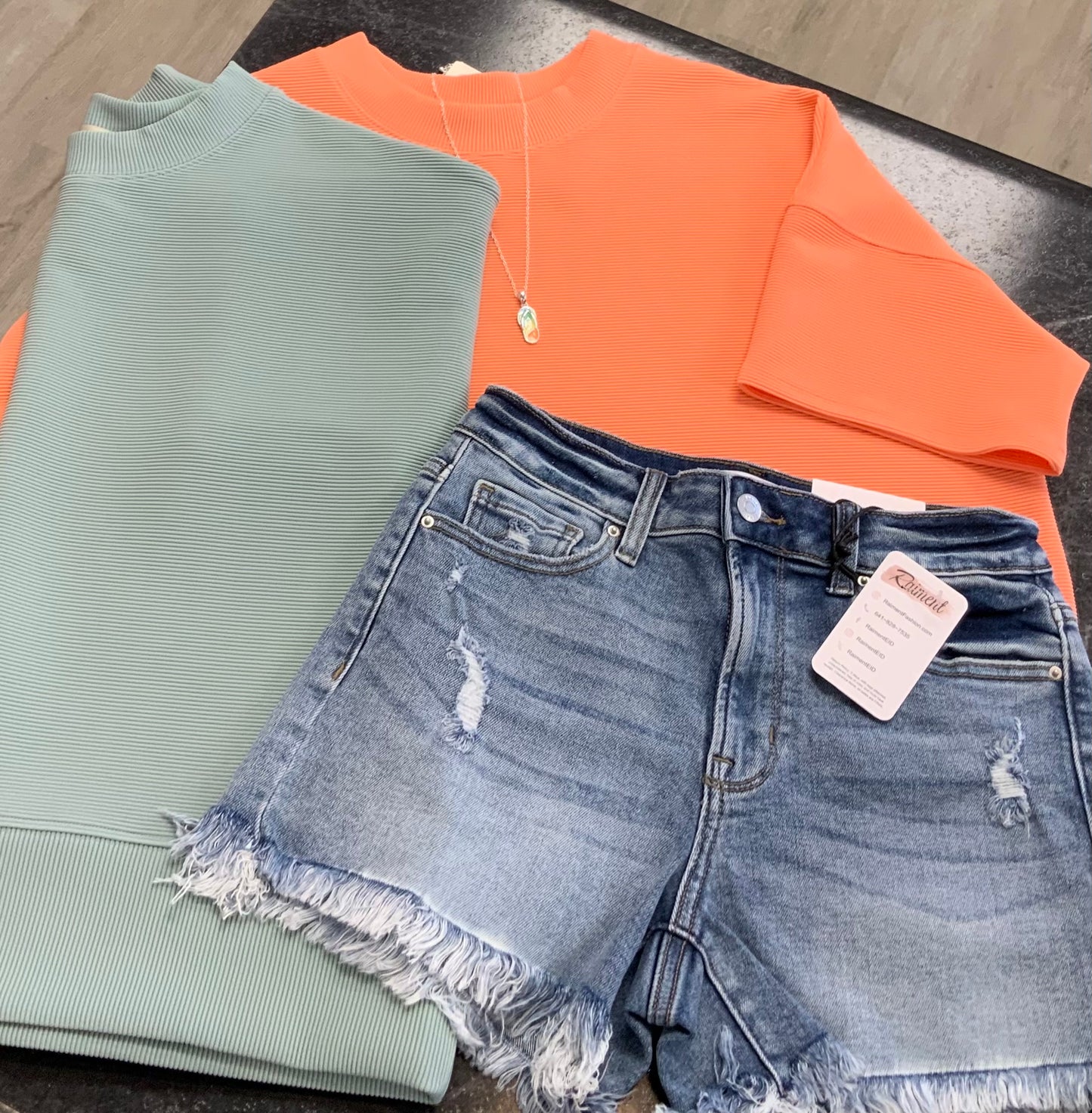 Effortless Ribbed Tee CORAL