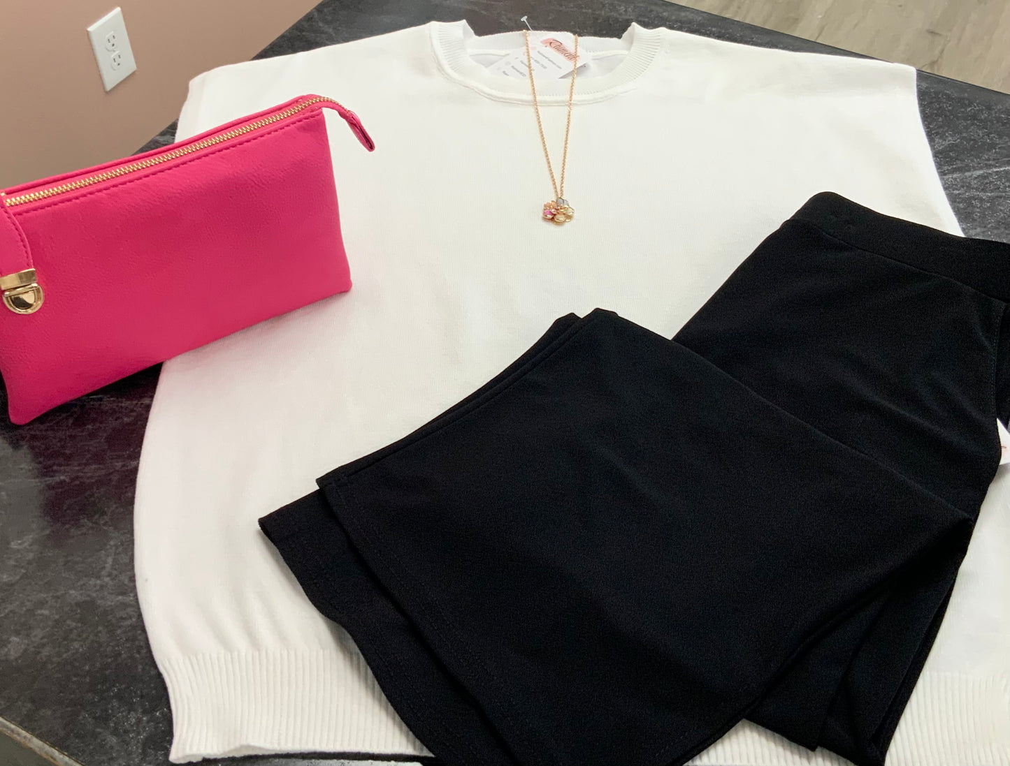 The Refined Essential Sweater WHITE