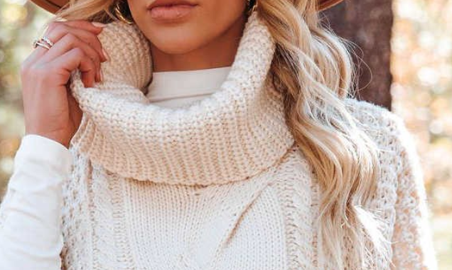 Oversized Cable Sweater Cape CREAM