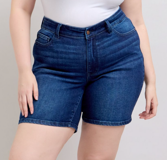 JUDY BLUE Bermuda HR Shorts 8"