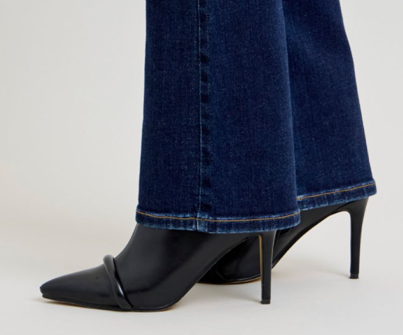 JUDY BLUE Petite Washed Bootcut MR 29"