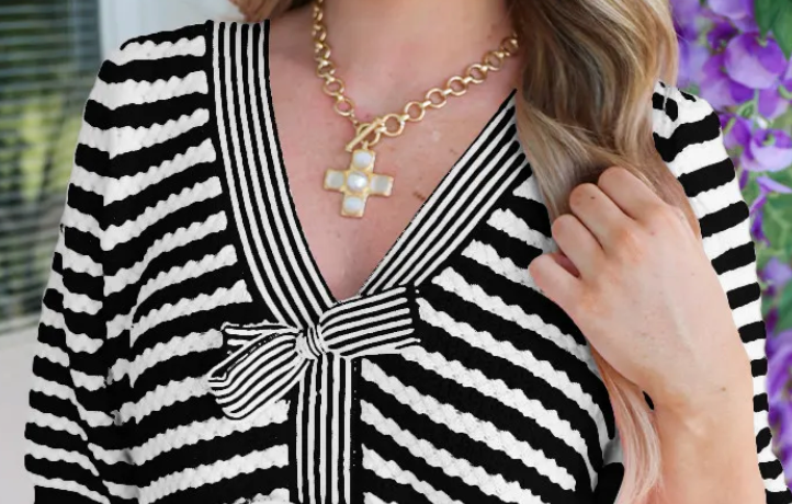 Stripe Bow Knot Sweater B&W