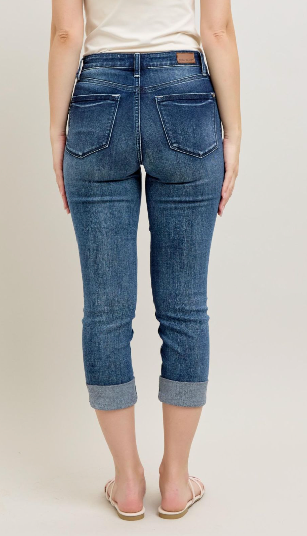 JUDY BLUE Cuffed Capri MR 23"/27.5"