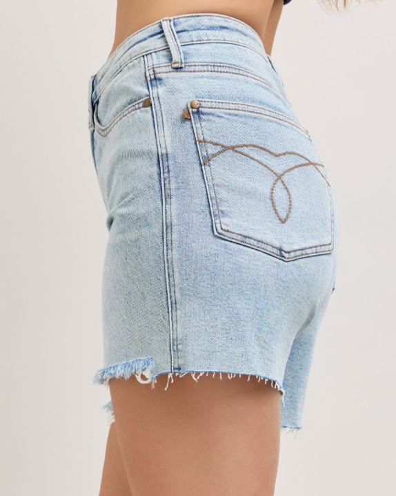 JUDY BLUE Rigid MR Dad Shorts 6"