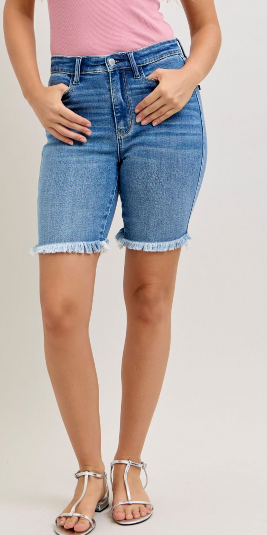 JUDY BLUE Bermuda Shorts HR 8"