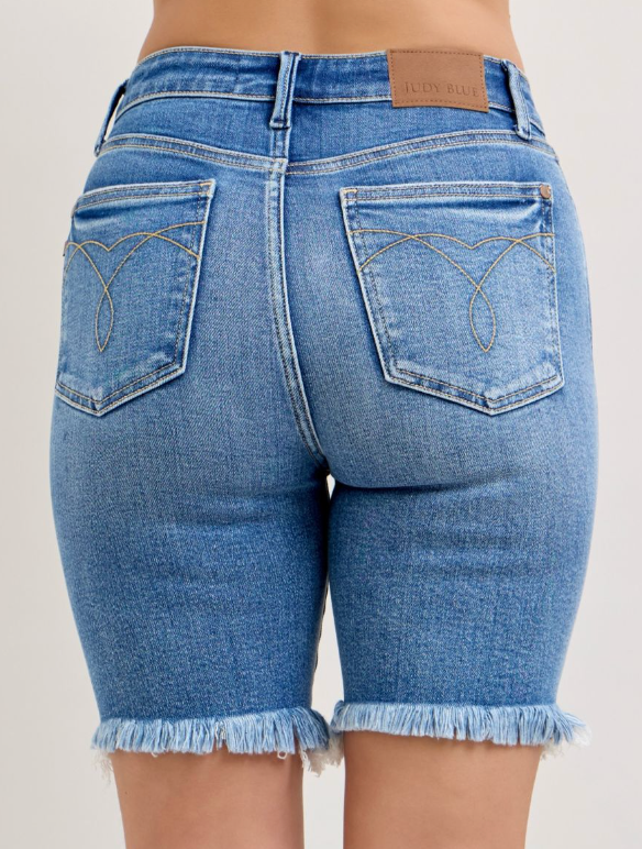 JUDY BLUE Bermuda Shorts HR 8"