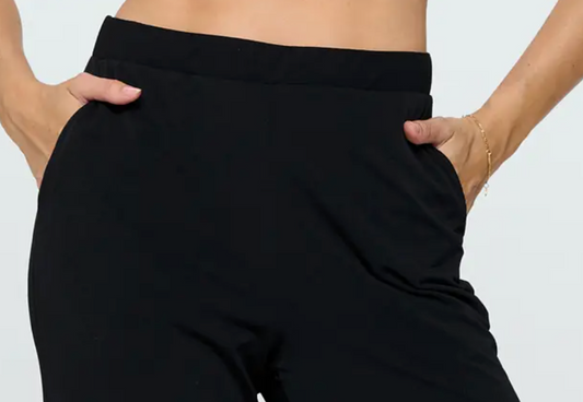 Moss Crepe Cropped Pant BLACK