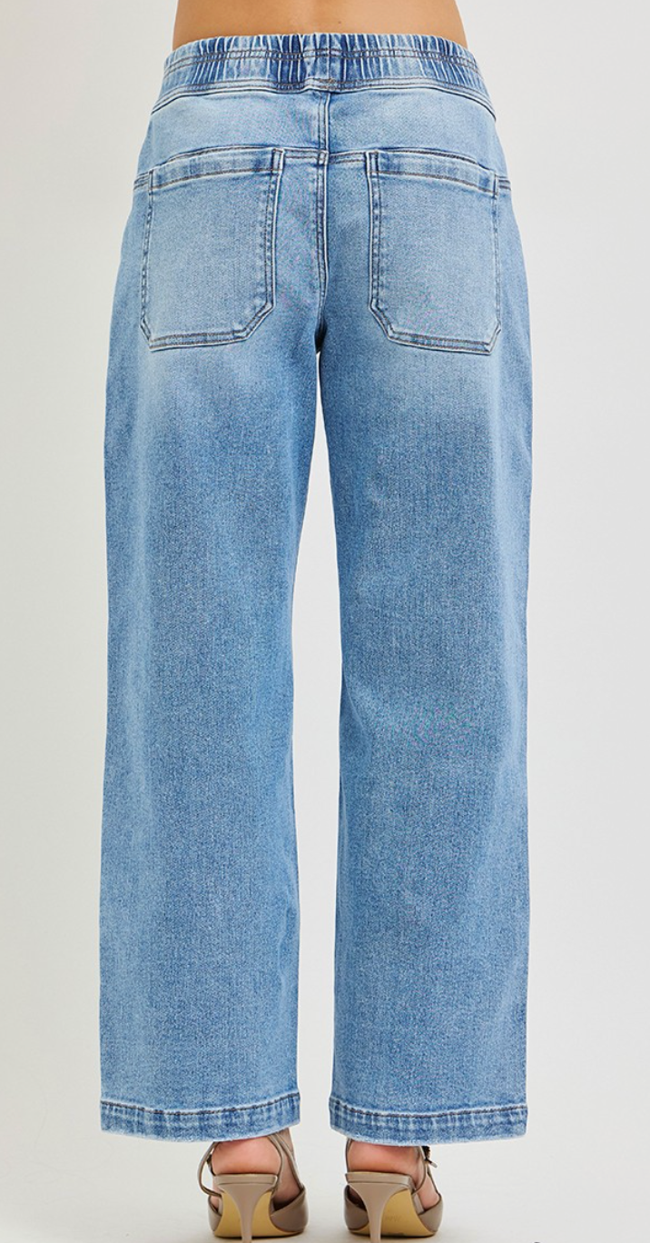 RISEN Elastic Waist Slouchy Crop 27.5"