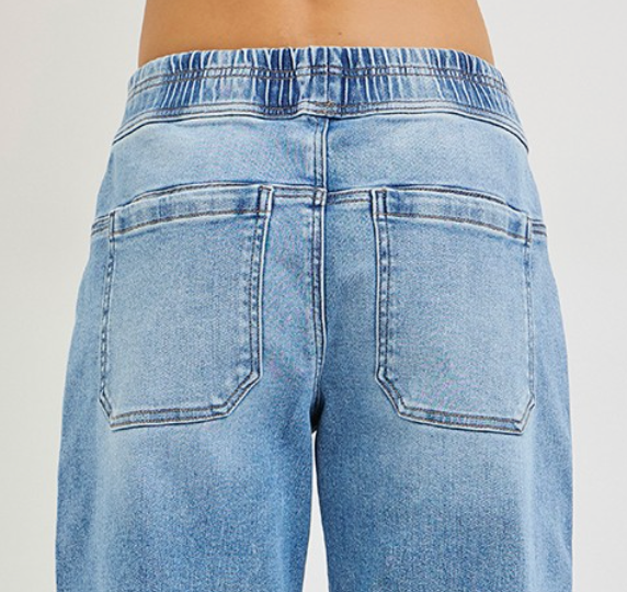 RISEN Elastic Waist Slouchy Crop 27.5"