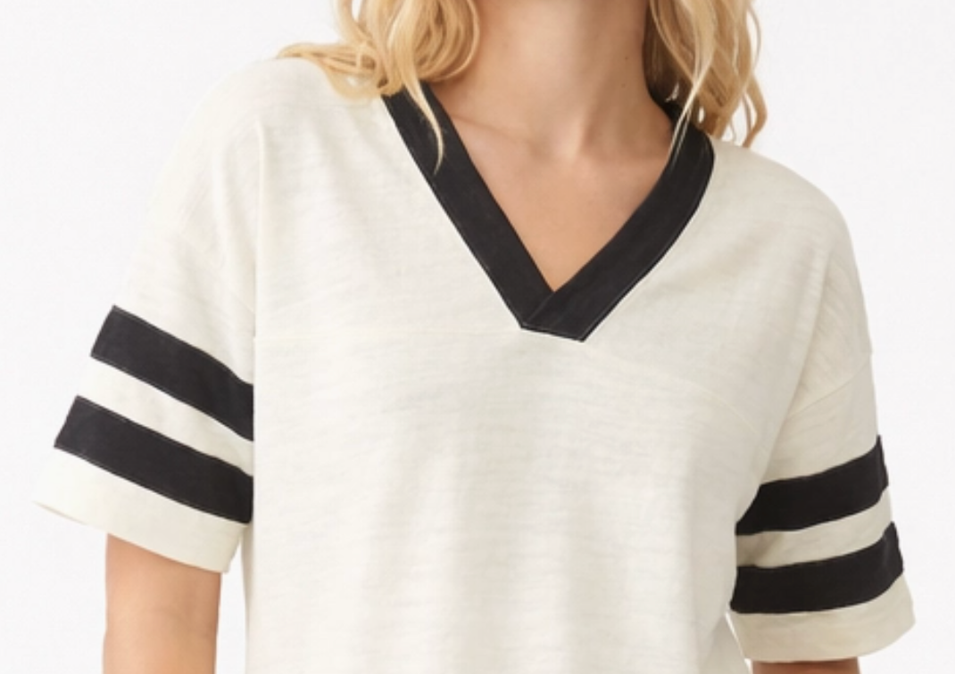 Varsity Weekend V~Neck Tee IVORY