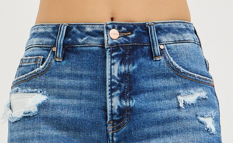 RISEN Distressed Tum Ctrl  HR 7"