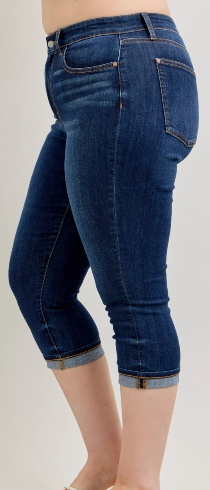 PS JUDY BLUE Classic Cuff HR CAPRI 22"