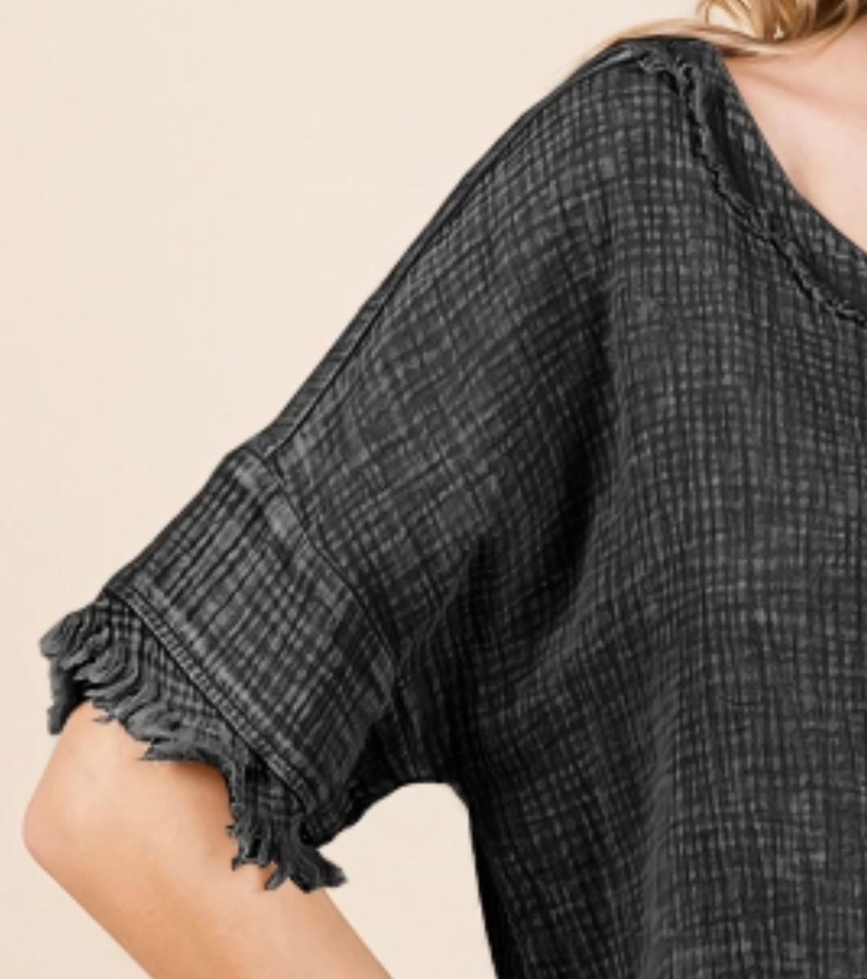 Easy Days Frayed Blouse BLACK