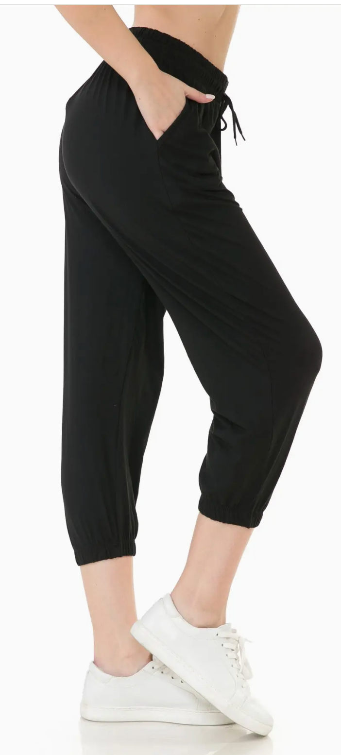 Butter Soft Capri Leggings BLACK