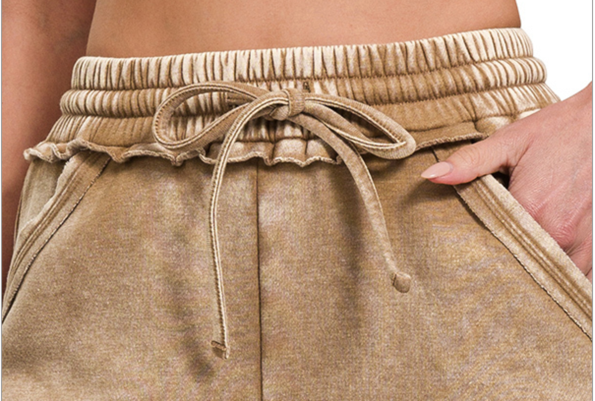 Relax & Repeat Lounge Shorts 4" CAMEL