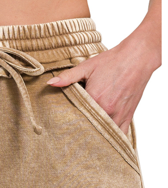 Relax & Repeat Lounge Shorts 4" CAMEL