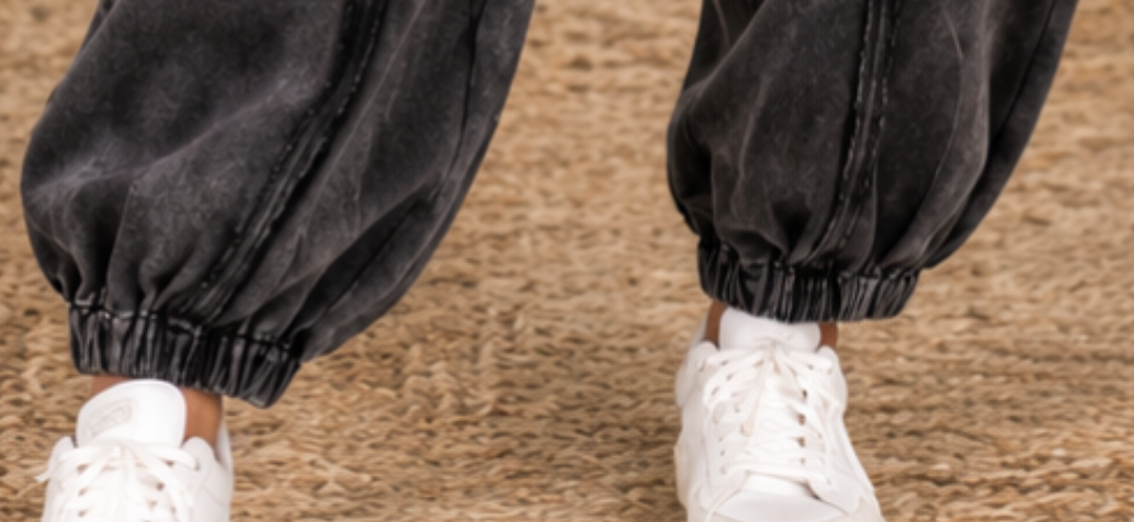Wander Free Mineral Wash Joggers BLACK